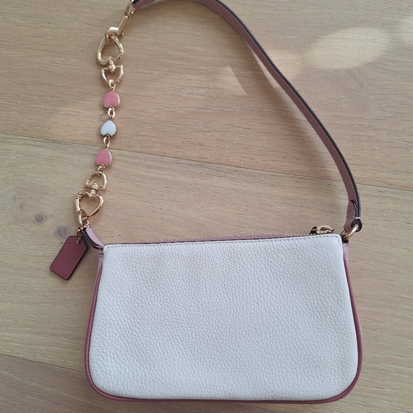 🩷 COACH NOLITA 19  WITH STRIPE HEART MOTIF + Heart Chain - Picture 4 of 6